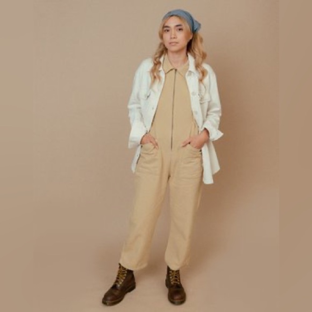 Noble Utility Suit Toast